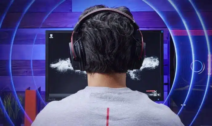 Un gamer portant un casque HyperX Cloud Alpha
