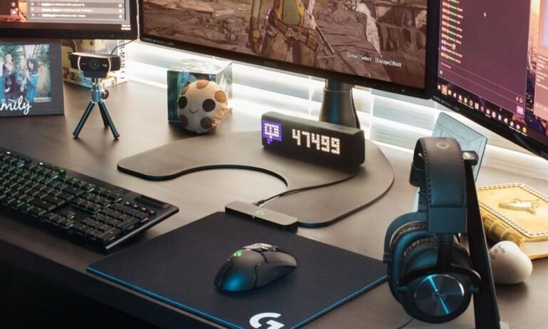 Un PC et un casque Logitech G Pro X